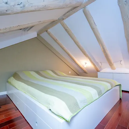 Charming On Riva Promenade Apartment
