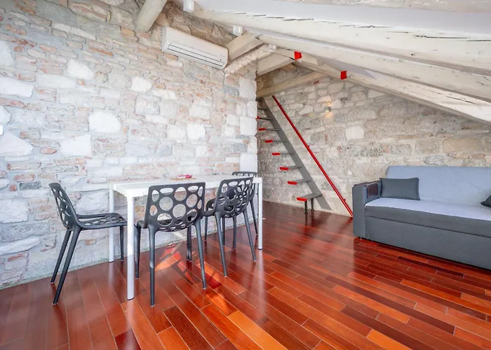 Charming On Riva Promenade Apartament